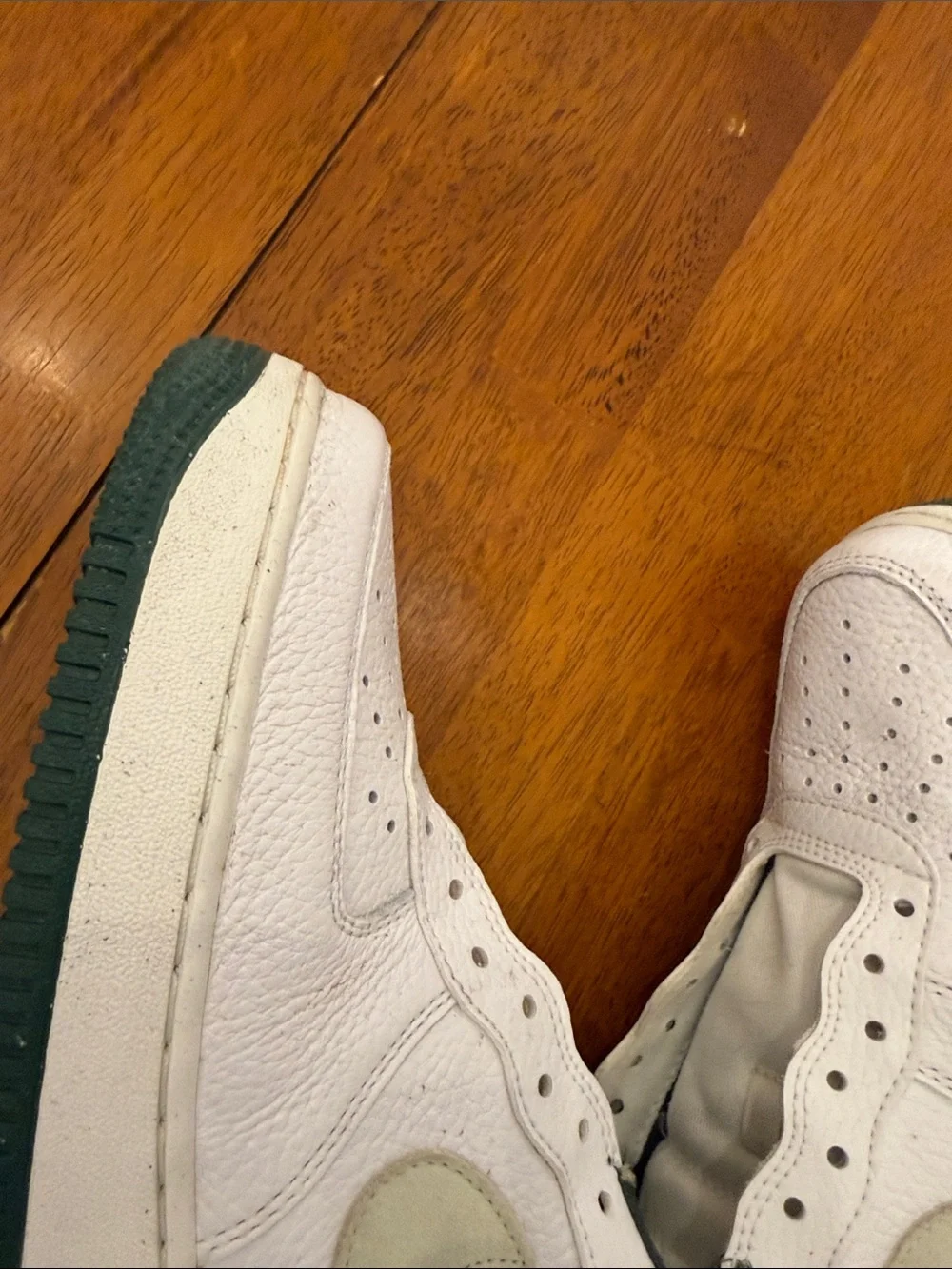 Nike Air Force 1 Low '07 LV8 Vintage Green Men's Size 9.5 Sneakers HF1939-100